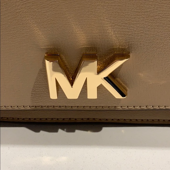 MICHAEL KORS LEATHER MOTT handbag Brand New - Picture 5 of 16